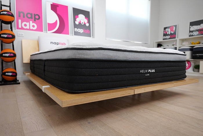 Helix Plus Luxe 2025 Diagonal