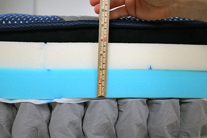 Dreamcloud Luxe Hybrid Measuring Comfort Layer