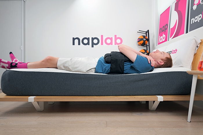 Ghostbed Comfort Foam Edge Support Test Back Sleeping With Vest Ghostbed Comfort Foam Edge Support Test Back Sleeping With Vest