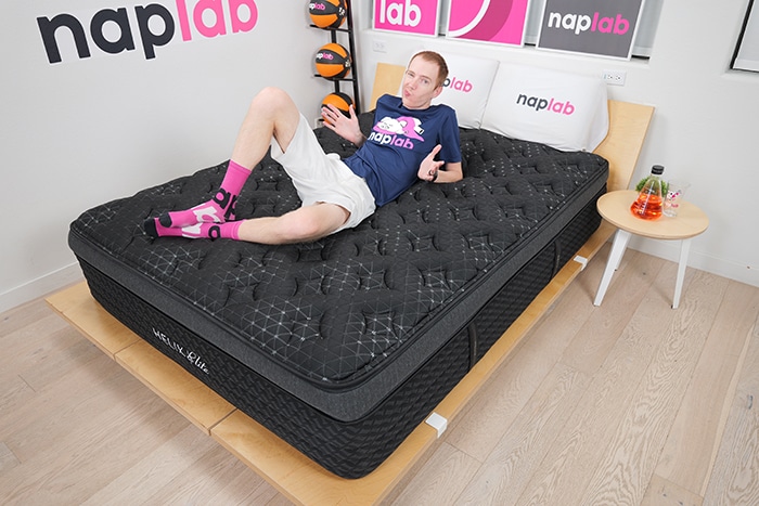 Helix Plus Elite 2025 Lounging Helix Plus Elite 2025 Lounging