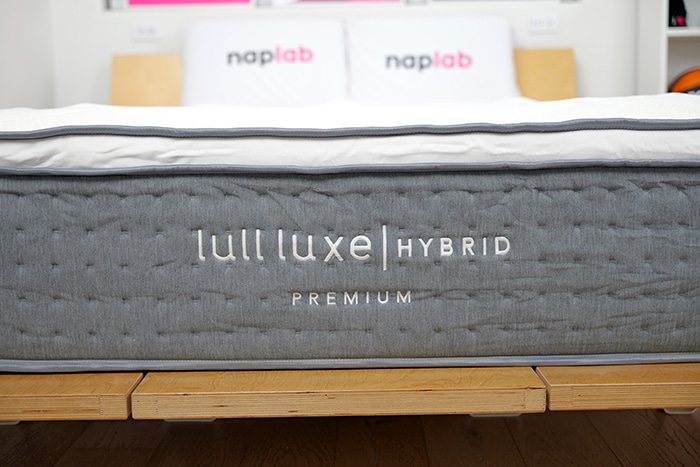 Lull Luxe Premium Hybrid Logo Lull Luxe Premium Hybrid Logo