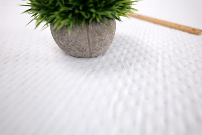 Emma Performance Thermo Cover Close