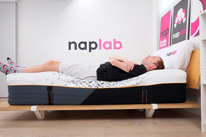 Nectar Ultra Hybrid Edge Support Test Back Sleeping With Vest Nectar Ultra Hybrid Edge Support Test Back Sleeping With Vest